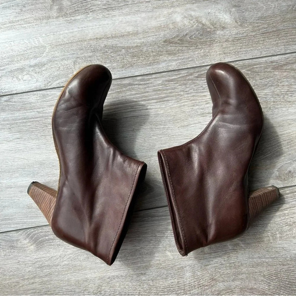 PEDRO MIRALLES Smooth Leather Medieval Style Ankle Boots - Picture 8 of 13